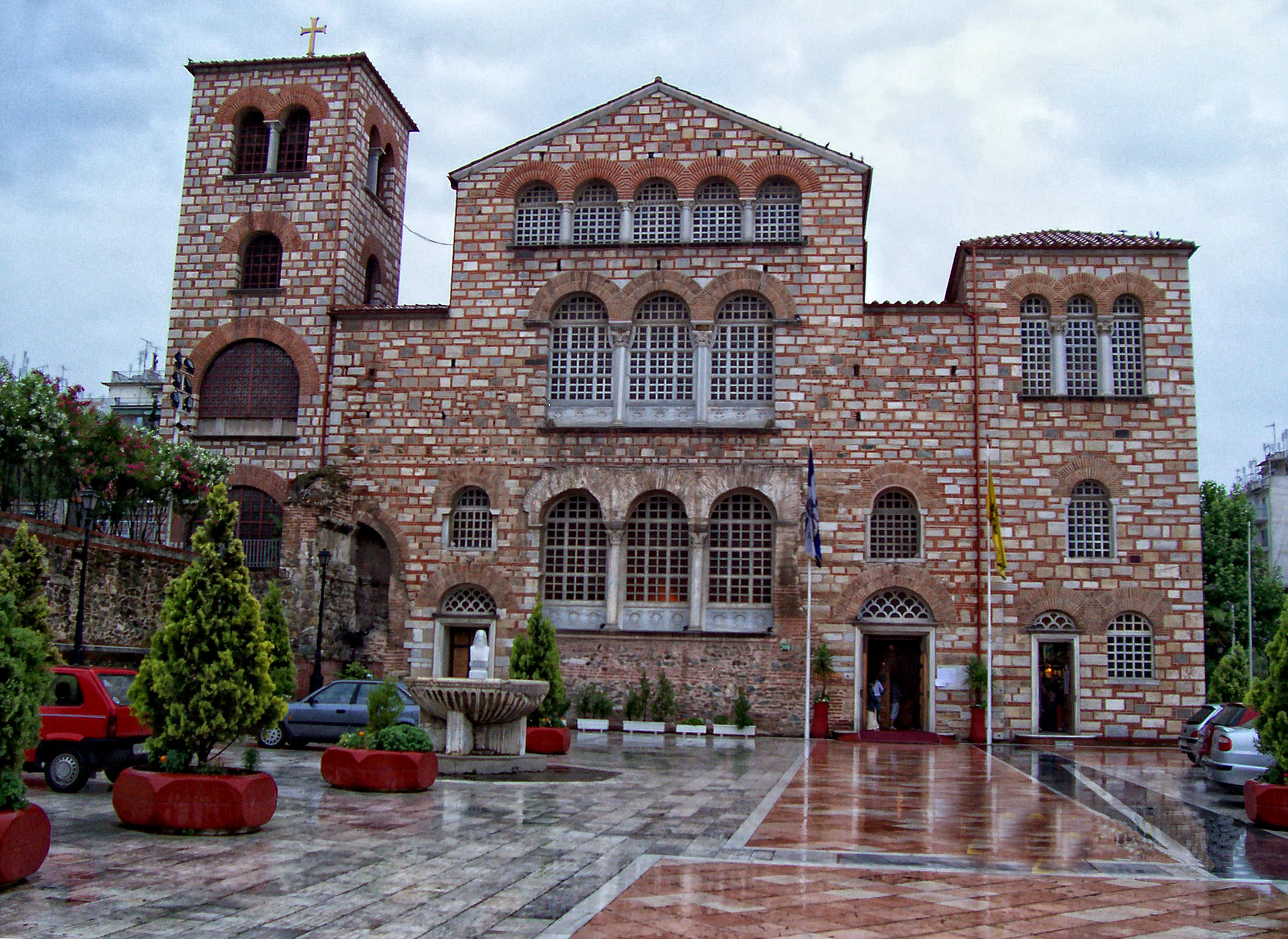 базилика святого димитрия – салоники, греция архитектура. церковь святого димитрия. кафедральный собор великомученика димитрия солунского салоники. церковь святого димитрия в салониках. церковь святого димитрия.