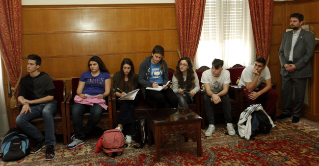 ???U???Q?O?????????? ???????û?? i?o-?U???ýU//EUROKINISSI