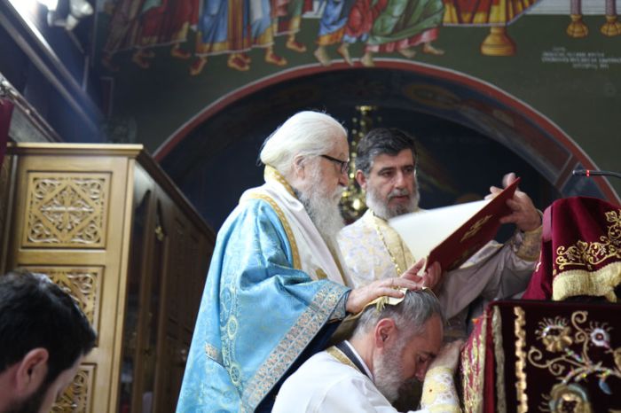 παραμυθίας τίτος