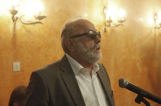 κουρουμπλής