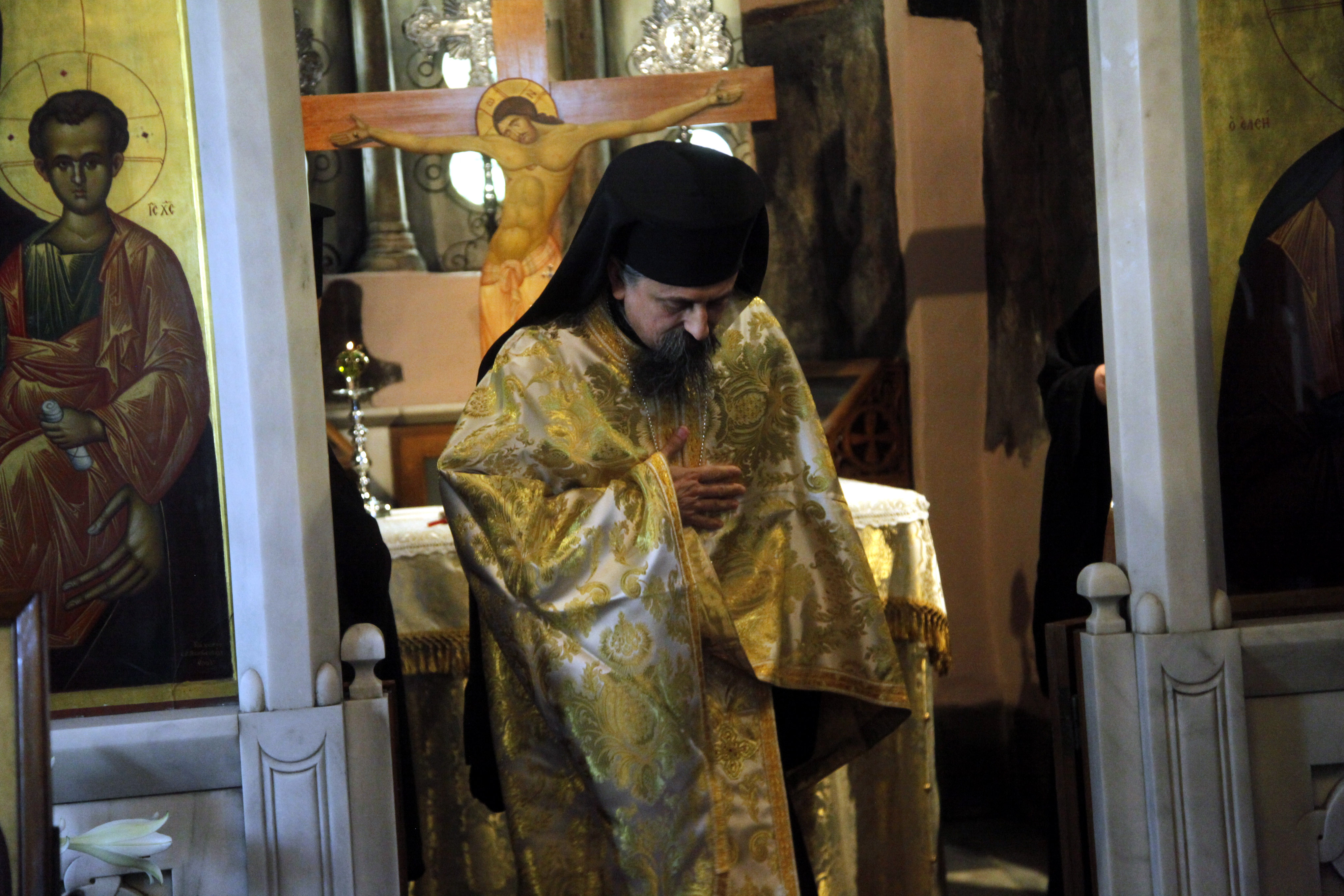 ÅÊËÏÃÇ ÌÇÔÑÏÐÏËÉÔÇ ÊÁÑÐÅÍÇÓÉÏÕ--×ÑÇÓÔÏÓ ÌÐÏÍÇÓ