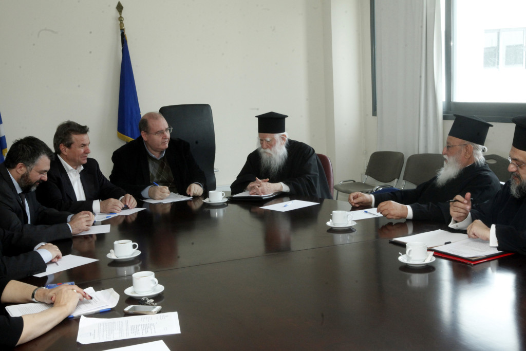 ÓÕÍÅÄÑÉÁÓÇ ÔÇÓ ÅÐÉÔÑÏÐÇÓ ÐÏËÉÔÅÉÁÓ ÅÊÊËÇÓÉÁÓ ÕÐÏ ÔÇÍ ÐÑÏÅÄÑÅÉÁ ÔÑÏÕ ÕÐ. ÐÁÉÄÅÉÁÓ--×ÑÇÓÔÏÓ ÌÐÏÍÇÓ//EUROKINISSI