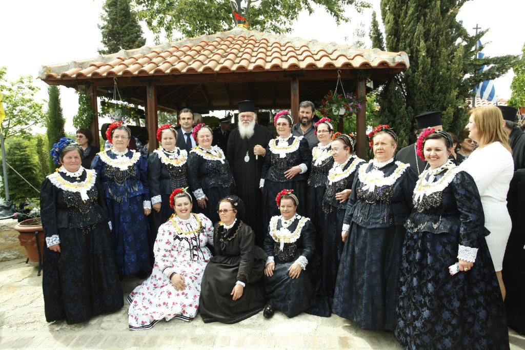 ÏÑÅÓÔÉÁÄÁ--ÅÐÉÓÊÅØÇ ÔÏÕ ÁÑ×ÉÅÐÉÓÊÏÐÏÕ ÉÅÑÙÍÕÌÏÕ ÓÔÇÍ ÌÏÍÇ ÁÃÉÁÓ ÐÁÑÁÓÊÅÕÇÓ --(×ÑÇÓÔÏÓ ÌÐÏÍÇÓ//EUROKINISSI)