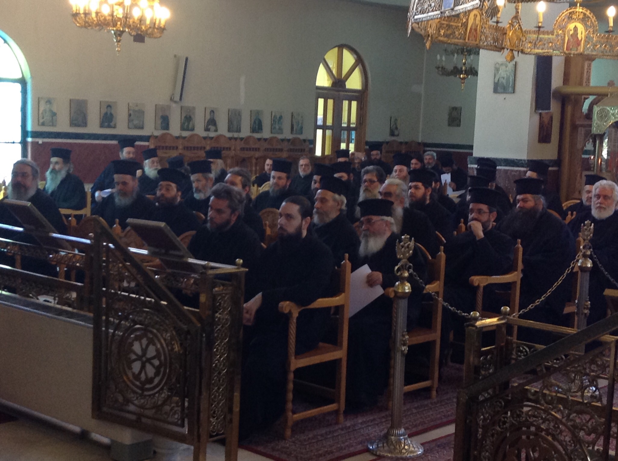 ιερατική σύναξη