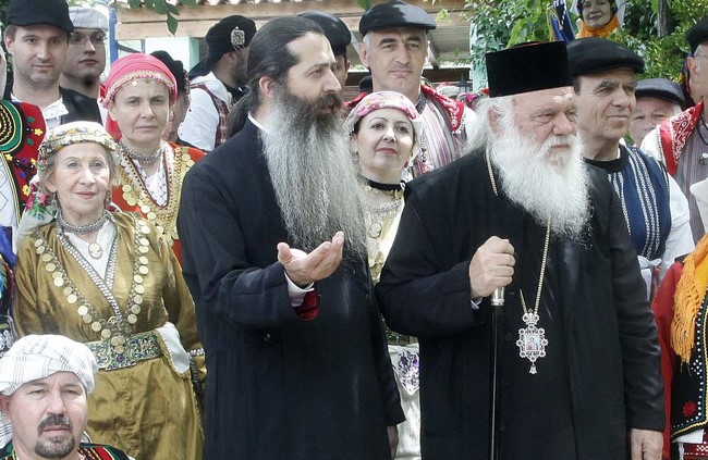 ÌÁËÁÊÁÓÁ--Ï ÁÑ×ÉÅÐÉÓÊÏÐÏÓ ÉÅÑÙÍÕÌÏÓ ÐÁÑÅÈÅÓÅ ÃÅÕÌÁ ÓÅ ÅÈÅËÏÍÔÑÉÅò ÃÕÍÁÉÊÅÓ ÉÅÑÙÍ ÍÁÙ ÔÇÓ ÁÑ×ÉÅÐÉÓÊÏÐÇÓ--×ÑÇÓÔÏÓ ÌÐÏÍÇÓ