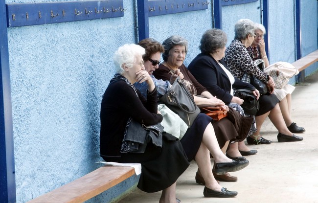 ÌÁËÁÊÁÓÁ--Ï ÁÑ×ÉÅÐÉÓÊÏÐÏÓ ÉÅÑÙÍÕÌÏÓ ÐÁÑÅÈÅÓÅ ÃÅÕÌÁ ÓÅ ÅÈÅËÏÍÔÑÉÅò ÃÕÍÁÉÊÅÓ ÉÅÑÙÍ ÍÁÙ ÔÇÓ ÁÑ×ÉÅÐÉÓÊÏÐÇÓ--×ÑÇÓÔÏÓ ÌÐÏÍÇÓ