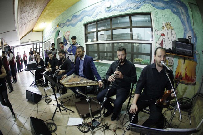 ÌÁËÁÊÁÓÁ--Ï ÁÑ×ÉÅÐÉÓÊÏÐÏÓ ÉÅÑÙÍÕÌÏÓ ÐÁÑÅÈÅÓÅ ÃÅÕÌÁ ÓÅ ÅÈÅËÏÍÔÑÉÅò ÃÕÍÁÉÊÅÓ ÉÅÑÙÍ ÍÁÙ ÔÇÓ ÁÑ×ÉÅÐÉÓÊÏÐÇÓ--×ÑÇÓÔÏÓ ÌÐÏÍÇÓ