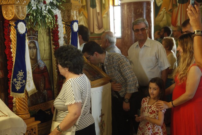 ÁÃÉÁ ÅÉÑÇÍÇ ÃÁËÁÔÓÉÏÕ--ÅÓÐÅÑÉÍÏÓ ÅÃÊÁÉÍÉÙÍ ÔÏÕ ÉÅÑÏÕ ÍÁÏÕ ÁÐÏ ÔÏÍ ÁÑ×ÉÅÐÉÓÊÏÐÏ ÉÅÑÙÍÕÌÏ--×ÑÇÓÔÏÓ ÌÐÏÍÇÓ//EUROKINISSI