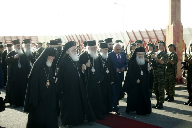 ×ÁÍÉÁ--ÁÖÉÇÎÅÉÓ ÔÙÍ ÐÑÏÊÁÈÇÌÅÍÙÍ ÔÙÍ ÑÈÏÄÏÎÙÍ ÐÁÔÑÉÁÑ×ÅÉØÍ ÊÁÉ ÅÊÊËÇÓÉÙÍ ÊÁÈÙÓ ÊÁÉ ÔÏÕ ÕÐ. ÅÎ ÍÉÊÏÕ ÊÏÔÆÉÁ --×ÑÇÓÔÏÓ ÌÐÏÍÇÓ//EUROKINISSI