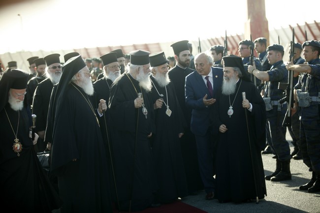 ×ÁÍÉÁ--ÁÖÉÇÎÅÉÓ ÔÙÍ ÐÑÏÊÁÈÇÌÅÍÙÍ ÔÙÍ ÑÈÏÄÏÎÙÍ ÐÁÔÑÉÁÑ×ÅÉØÍ ÊÁÉ ÅÊÊËÇÓÉÙÍ ÊÁÈÙÓ ÊÁÉ ÔÏÕ ÕÐ. ÅÎ ÍÉÊÏÕ ÊÏÔÆÉÁ --×ÑÇÓÔÏÓ ÌÐÏÍÇÓ//EUROKINISSI