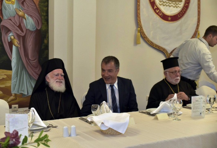 σταύρος θεοδωράκης