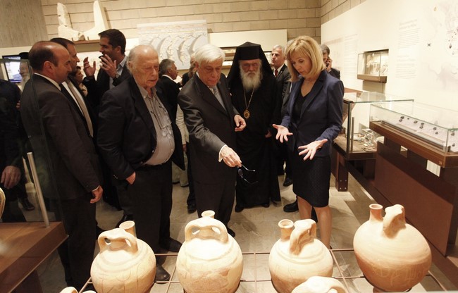 ÅÃÊÁÉÍÉÁ ÌÏÕÓÅÉÏ ÈÇÂÁ ÁÑ×ÉÅÐÉÓÊÏÐÏÓ ÉÅÑÙÍÕÌÏÓ