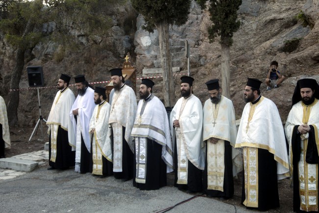 ÐÍÕÊÁ--ÅÓÐÅÑÉÍÏÓ ÃÉÁ ÔÇÍ ÈÑÏÍÉÊÇ ÅÏÑÔÇ ÐÅÔÑÏÕ ÊÁÉ ÐÁÕËÏÕ--×ÑÇÓÔÏÓ ÌÐÏÍÇÓ