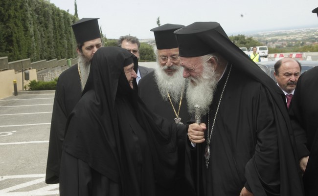 Ï Áñ÷éåðßóêïðïò óôï ÌïíáóôÞñé ôïõ Ïóßïõ Ðáúóßïõ---×ÑÇÓÔÏÓ ÌÐÏÍÇÓ