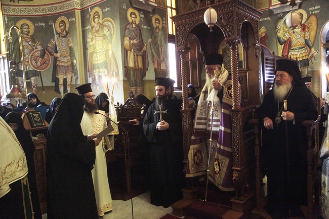 Ï Áñ÷éåðßóêïðïò óôï ÌïíáóôÞñé ôïõ Ïóßïõ Ðáúóßïõ---×ÑÇÓÔÏÓ ÌÐÏÍÇÓ