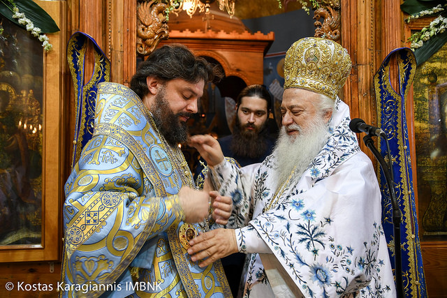 28403196704_f9f9a03ab8_z