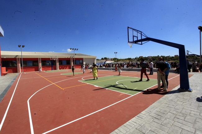 ÐÅÍÔÅËÇ--ÔÅËÅÔÇ ÅÃÊÁÉÍÉÙÍ ÔÏÕ ÍÅÏÕÍ Ó×ÏËÉÊÏÕ ÓÕÃÊÑÏÔÇÌÁÔÏÓ ÔÏÕ ÄÇÌÏÕ ÐÅÍÔÅËÇÓ ÁÐÏ ÔÏÍ ÁÑ×ÉÅÐÉÓÊÏÐÏ ÉÅÑÙÍÕÌÏ--×ÑÇÓÔÏÓ ÌÐÏÍÇÓ