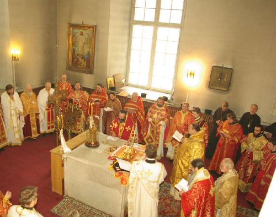 ιερατική σύνανη