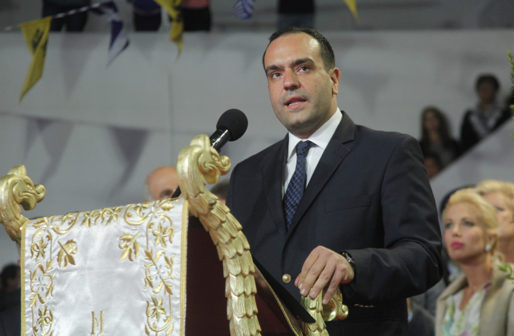 ÌÕÊÏÍÏÓ(19/102016) ÅÓÐÅÑÉÍÏÓ ÓÔÏÍ .Í ÁÃÉÏÕ ÁÑÔÅÌÉÏÕ ÁÐÏ ÔÏÍ ÁÑØÉÅÐÉÓÊÏÐÏ ÉÅÑÙÍÕÌÏ  ÃÉÁ ÔÇÍ ÁÕÑÉÁÍÇ ÅÏÑÔÇ(20/10/2016) ÔÏÕ ÁÃÉÏÕ ÁÑÔÅÌÉÏÕ--×ÑÇÓÔÏÓ ÌÐÏÍÇÓ//EUROKINISSI