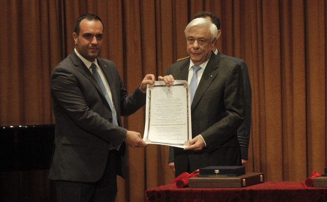 ÌÕÊÏÍÏÓ--ÅÐÉÔÇÌÏÓ ÄÇÌÏÔÇÓ ÔÇÓ ÐÏËÇÓ ÔÇÓ ÌÕÊÏÂÏÕ ÁÍÁÊÇÑÕ×ÈÇÊÁÍ Ï Ð.ô.Ä. ÐÑÏÊÏÐÇÓ ÐÁÕËÏÐÏÕËÏÓ ÊÁÉ Ï ÁÑ×ÉÅÐÉÓÊÏÐÏÓ ÉÅÑÙÍÕÌÏÓ--×ÑÇÓÔÏÓ ÌÐÏÍÇÓ