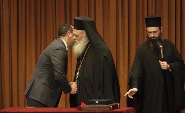 ÌÕÊÏÍÏÓ--ÅÐÉÔÇÌÏÓ ÄÇÌÏÔÇÓ ÔÇÓ ÐÏËÇÓ ÔÇÓ ÌÕÊÏÂÏÕ ÁÍÁÊÇÑÕ×ÈÇÊÁÍ Ï Ð.ô.Ä. ÐÑÏÊÏÐÇÓ ÐÁÕËÏÐÏÕËÏÓ ÊÁÉ Ï ÁÑ×ÉÅÐÉÓÊÏÐÏÓ ÉÅÑÙÍÕÌÏÓ--×ÑÇÓÔÏÓ ÌÐÏÍÇÓ