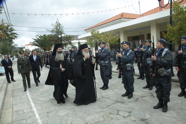 ÁÃÉÏÓ ÅÕÓÔÑÁÔÉÏÓ---ÅÏÑÔÇ ÔÇò 28çò ÏÊÔÙÂÑÉÏÕ ÐÁÑÏÕÓÉÁ ÔÏÕ ÐÑÙÈÕÐÏÕÑÃÏÕ  ÁËÅÎÇ ÔÓÉÐÑÁ ÊÁÉ ÔÏÕ ÁÑ×ÉÅÐÉÓÊÏÐÏÕ ÉÅÑÙÍÕÌÏÕ--×ÑÇÓÔÏÓ ÌÐÏÍÇÓ//EUROKINISSI