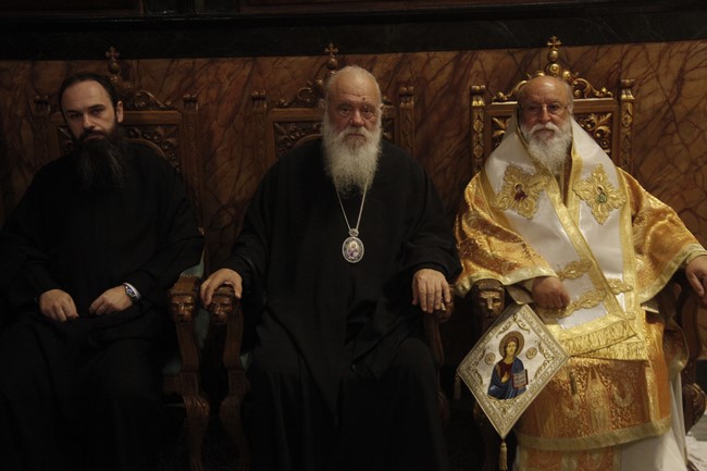 ÌÇÔÑÏÐÏËÇ ÈÅÉÁ ËÅÉÔÏÕÑÃÉÁ -ÅÐÉÌÍÇÌÏÓÕÍÏÓ ÄÅÇÓÇ ÃÉÁ Ô 150 ×ÑÏÍÉÁ ÔÏÕ ÏËÏÊÁÕÔÙÌÁÔÏÓ ÔÇÓ ÌÏÍÇÓ ÁÑÊÁÄÉÏÕ--(×ÑÇÓÔÏÓ ÌÐÏÍÇÓ--EUROKINISSI)