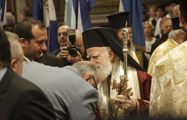 ÌÇÔÑÏÐÏËÇ ÈÅÉÁ ËÅÉÔÏÕÑÃÉÁ -ÅÐÉÌÍÇÌÏÓÕÍÏÓ ÄÅÇÓÇ ÃÉÁ Ô 150 ×ÑÏÍÉÁ ÔÏÕ ÏËÏÊÁÕÔÙÌÁÔÏÓ ÔÇÓ ÌÏÍÇÓ ÁÑÊÁÄÉÏÕ--(×ÑÇÓÔÏÓ ÌÐÏÍÇÓ--EUROKINISSI)