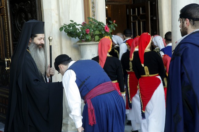 ÌÇÔÑÏÐÏËÇ ÈÅÉÁ ËÅÉÔÏÕÑÃÉÁ -ÅÐÉÌÍÇÌÏÓÕÍÏÓ ÄÅÇÓÇ ÃÉÁ Ô 150 ×ÑÏÍÉÁ ÔÏÕ ÏËÏÊÁÕÔÙÌÁÔÏÓ ÔÇÓ ÌÏÍÇÓ ÁÑÊÁÄÉÏÕ--(×ÑÇÓÔÏÓ ÌÐÏÍÇÓ--EUROKINISSI)