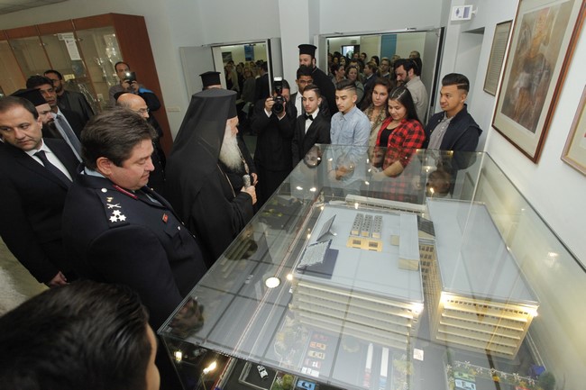 ÍÅÁÐÏËÇ ÈÅÓÓ/ÍÉÊÇÓ--Ï ÁÑ×ÉÅÐÉÓÊÏÐÏÓ ÉÅÑÙÍÕÌÏÓ ÓÔÏ ÁÓÔÕÍÏÌÉÊÏ ÌÅÃÁÑÏ(ÅÊÄÇËÙÓÇ ÃÉÁ ÔÏÕÓ ÑÏÌÁ) ÊÁÉ ÓÔÏÍ ÍÁÏ ÁÃÉÏÕ ÐÁÍÔÅËÅÇÌÏÍÏÓ--×ÑÇÓÔÏÓ ÌÐÏÍÇÓ//