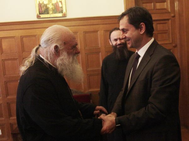 ???U????Q?O?????????? ???, ?r????????(--(?????QU))--?U???ýU