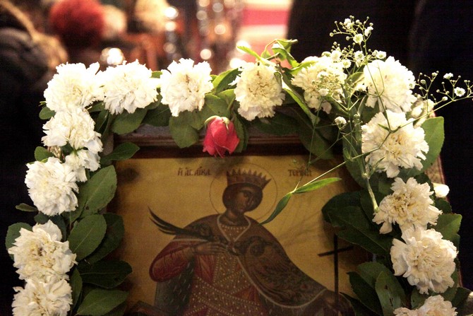 ÐÁÔÑÉÁÑ×ÉÊÇ ÈÅÉÁ ËÅÉÔÏÕÑÃÉÁ ÁÐÏ ÔÏÍ ÐÁÐÁ ÊÁÉ ÐÁÔÑÉÁÑ×Ç ÁËÅÎÁÍÄÑÅÉÁÓ ÈÅÏÄÙÑÏ--×ÑÇÓÔÏÓ ÌÐÏÍÇÓ//EUROKINISSI