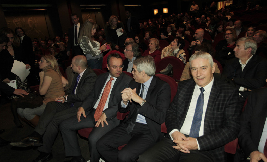 ÅÊÄÇËÙÓÇ ÔÏÕ ÔÏÌÅÁ ÃÕÍÁÉÊÙÍ ÔÇÓ ÍÅÁÓ ÄÇÌÏÊÑÁÔÉÁÓ ÓÅ ÓÕÍÅÑÃÁÓÉÁ ÌÅ ÔÇÍ ÁÑ×ÉÐÅÉÊÓÏÐÇ ÁÈÇÍÙÍ--×ÑÇÓÔÏÓ ÌÌÐÏÍÇÓ//EUROKINISSI