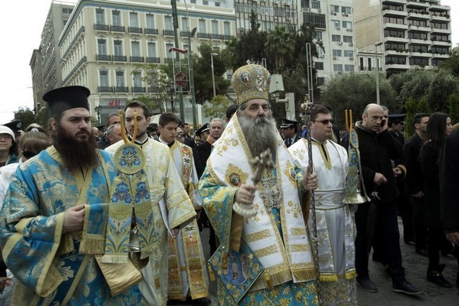 ÅÏÑÔÇ ÈÅÏÖÁÍÅÉÙÍ--ÁÃÉÁÓÌÏÓ ÔÙÍ ÕÄÁÔÙÍ ÓÔÏ ËÉÌÁÍÉ ÔÏÕ ÐÅÉÑÁÉÁ---×ÑÇÓÔÏÓ ÌÐÏÍÇÓ//EUROKINISSI