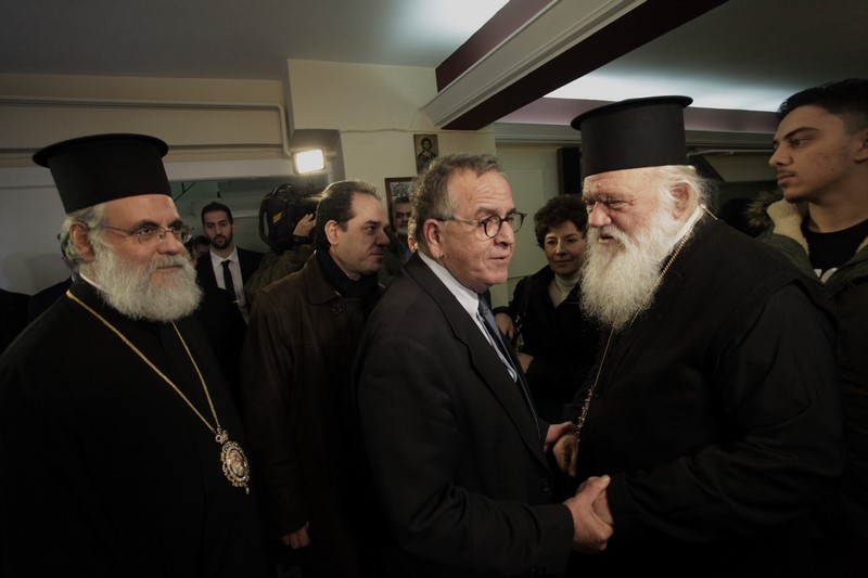 Ï ÁÑ×ÉÅÐÉÓÊÏÐÏÓ ÉÅÑÙÍÕÌÏÓ ÊÁÉ Ï ÕÐ. ÌÅÔÁÍÁÓÔÅÕÔÉÊÇÓ ÐÏËÉÔÉÊÇÓ ÃÉÁÍÍÇÓ ÌÏÕÆÁËÁÓ ÓÅ ÎÅÍÙÍÁ ÁÍÇËÉÊÙÍ ÌÅÔÁÍÁÓÔÙN--×ÑÇÓÔÏÓ ÌÐÏÍÇÓ