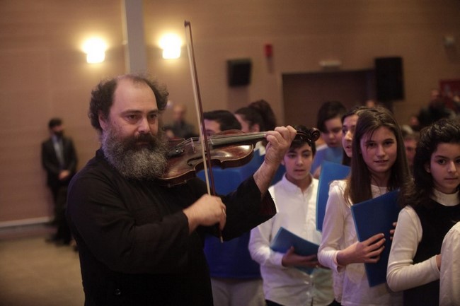 ÁÉÃÁËÅÙ ÅÊÄÇËÙÓÇ ÊÁÉ ÊÏÐÇ ÔÇÓ ÂÁÓÉËÏÐÉÔÁÓ ÔÇÓ ÂÉÂËÉÏÈÇÊÓÇ ÔÇÓ ÁÑ×ÉÅÐÉÓÊÏÐÇÓ ÁÈÇÍÙÍ---×ÑÇÓÔÏÓ ÌÐÏÍÇÓ//EUROKINISSI