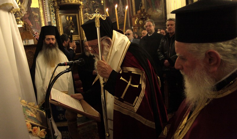 Â ×ÁÉÑÅÔÉÓÌÏÉ---Ï ÁÑ×ÉÅÐÉÓÊÏÐÏÓ ÉÅÑÙÍÕÌÏÓ ÓÔÇÍ ÐÁÍÁÃÉÁ ×ÑÕÓÏÓÐÇËÉÙÔÉÓÓÁÓ ÁÉÏËÏÕ)--×ÑÇÓÔÏÓ ÌÐÏÍÇÓ//