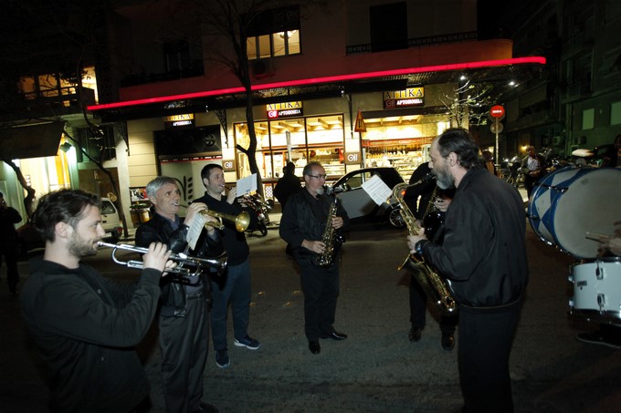 ÍÏÓÏÊÏÌÅÉÏ-ÅÕÁÃÃÅËÉÓÌÏÓ--ÅÓÐÅÑÉÍÏÓ ÃÉÁ ÔÇÍ ÁÕÑÉÁÍÇ ÅÏÑÔÇ ÊÁÉ Ä ×ÁÉÑÅÔÉÌÓÏÉ ÔÅËÓÔÇÊÁÍ ÓÇÌÅÑÁ ÓÔÏÍ É.Í ÔÏÕ ÍÏÓÏÊÏÌÅÉÏÕ--×ÑÇÓÔÏÓ ÌÐÏÍÇÓ