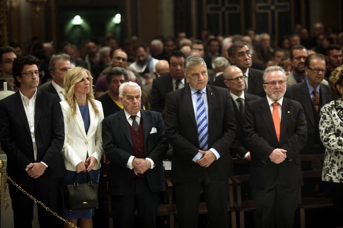 Ï ÁÑ×ÉÅÐÉÓÊÏÐÏÓ ÉÅÑÙÍÕÌÏÓ ÓÔÏÍ ÁÊÁÈÉÓÔÏ ÕÌÍÏ--×ÑÇÓÔÏÓ ÌÐÏÍÇÓ