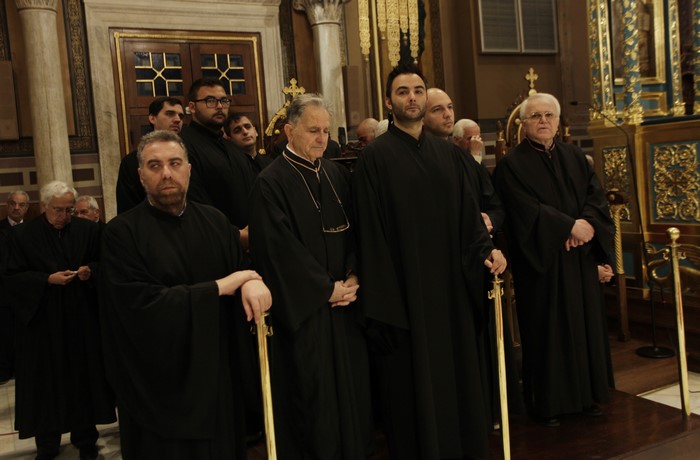 ÊÕÑÉÁÊÇ ÔÙÍ ÂÁÉÙÍ ÓÔÇÍ ÌÇÔÑÏÐÏËÇ ÁÈÇÍÙÍ-- ÖÙÔÏ ×ÑÇÓÔÏÓ ÌÐÏÍÇÓ/