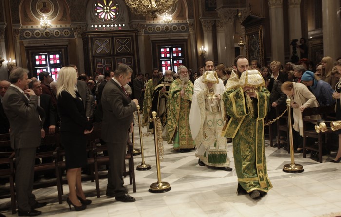 ÊÕÑÉÁÊÇ ÔÙÍ ÂÁÉÙÍ ÓÔÇÍ ÌÇÔÑÏÐÏËÇ ÁÈÇÍÙÍ-- ÖÙÔÏ ×ÑÇÓÔÏÓ ÌÐÏÍÇÓ/