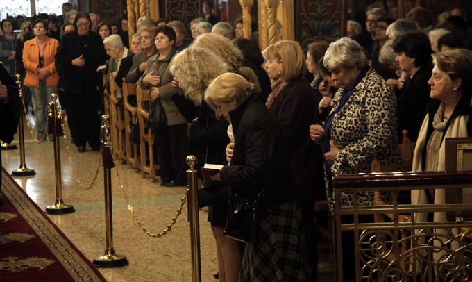 ÐÅÔÑÁËÙÍÁ--Ï ÁÑ×ÉÅÐÉÓÊÏÐÏÓ ÉÅÑÙÍÕÌÏÓ ÓÔÇÍ ÁÊÏËÏÕÈÉÁ ÔÏÕ ÍÕÌÖÉÏÕ(ÁÃÉÁ ÁÉÊÁÔÅÑÉÍÇ ÐÅÔÑÁËÙÍÙÍ ÌÅÃÁËÇ ÄÅÕÔÅÑÁ)--×ÑÇÓÔÏÓ ÌÐÏÍÇÓ