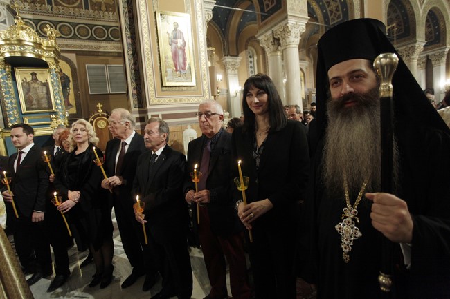 ÌÅÃÁËÇ ÐÁÑÁÓÊÅÕÇ--ÁÊÏËÏÕÈÉÁ ÔÏÕ ÅÐÉÔÁÖÉÏÕ ÊÁÉ ÐÅÑÉÖÏÑÁ ÔÏÕ, ÔÇÓ ÌÇÔÑÏÐÏËÇÓ ÁÈÇÍÙÍ--×ÑÇÓÔÏÓ ÌÐÏÍÇÓ