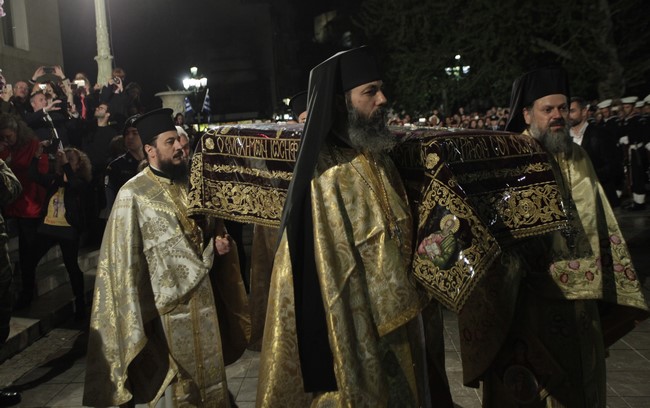 ÌÅÃÁËÇ ÐÁÑÁÓÊÅÕÇ--ÁÊÏËÏÕÈÉÁ ÔÏÕ ÅÐÉÔÁÖÉÏÕ ÊÁÉ ÐÅÑÉÖÏÑÁ ÔÏÕ, ÔÇÓ ÌÇÔÑÏÐÏËÇÓ ÁÈÇÍÙÍ--×ÑÇÓÔÏÓ ÌÐÏÍÇÓ