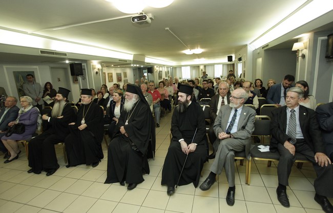 Ï ÁÑ×ÉÅÐÉÓÊÏÐÏÓ ÉÅÑÙÍÕÌÏÓ ÓÔÏÍ ÓÕËËÏÃÏ ÅËËÇÍÙÍ ÁÉÃÕÐÔÉÙÔÙÍ// ×ÑÇÓÔÏÓ ÌÐÏÍÇÓ--EUROKINISSI