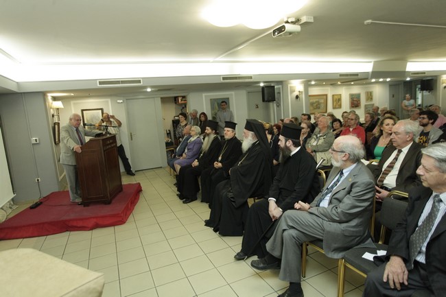 Ï ÁÑ×ÉÅÐÉÓÊÏÐÏÓ ÉÅÑÙÍÕÌÏÓ ÓÔÏÍ ÓÕËËÏÃÏ ÅËËÇÍÙÍ ÁÉÃÕÐÔÉÙÔÙÍ// ×ÑÇÓÔÏÓ ÌÐÏÍÇÓ--EUROKINISSI