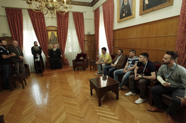 Ç ÏÌÁÄÁ ÌÐÁÓÊÅÔ ÔÇÓ ÁÑ×ÉÅÐÉÊÓÏÐÇ ÊÕÐÅËËÏÕ×ÏÓ ÓÔÏ ÅÑÃÁÓÉÁÊÏ ÐÑÙÔÁÈËÇÌÁ--×ÑÇÓÔÏÓ ÌÐÏÍÇÓ//