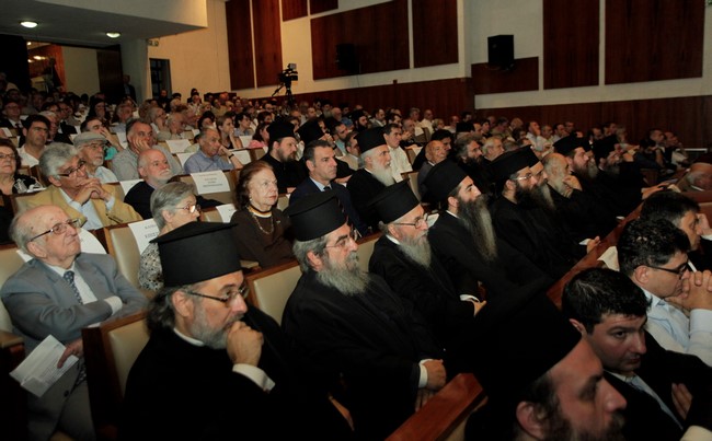 ÅÊÄÇËÙÓÇ ÓÕÆÇÔÇÓÇ ÔÇÓ ÁÑ×ÉÅÐÉÓÊÏÐÇÓ ÁÈÇÍÙÍ ÌÅ ÈÅÌÁ ÔÇÍ ÁÍÁÈÅÙÑÇÓÇ ÔÏÕ ÓÕÍÔÁÃÌÁÔÏÓ ÊÁÉ ÔÉÓ Ó×ÅÓÅÉò ÌÅ ÔÇÍ ÅÊÊËÇÓÉÁ--×ÑÇÓÔÏÓ ÌÐÏÍÇÓ//EUROKINISSI