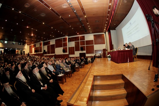 ÅÊÄÇËÙÓÇ ÓÕÆÇÔÇÓÇ ÔÇÓ ÁÑ×ÉÅÐÉÓÊÏÐÇÓ ÁÈÇÍÙÍ ÌÅ ÈÅÌÁ ÔÇÍ ÁÍÁÈÅÙÑÇÓÇ ÔÏÕ ÓÕÍÔÁÃÌÁÔÏÓ ÊÁÉ ÔÉÓ Ó×ÅÓÅÉò ÌÅ ÔÇÍ ÅÊÊËÇÓÉÁ--×ÑÇÓÔÏÓ ÌÐÏÍÇÓ//EUROKINISSI