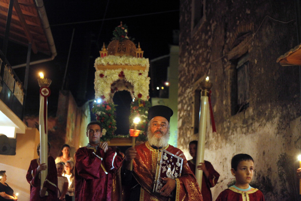 ÊÅÑÊÕÑÁ- ÄÅÊÁÐÅÍÔÁÕÃÏÕÓÔÏÓ- ÅÏÑÔÁÓÌÏÓ ÔÇÓ ÐÁÍÁÃÉÁÓ ÐÅÑÉÖÏÑÁ ÔÏÕ ÅÐÉÔÁÖÉÏÕ ÓÔÏ ×ÙÑÉÏ ÍÕÌÖÅÓ.(EUROKINISSI-ÃÉÙÑÃÏÓ ÊÏÍÔÁÑÉÍÇÓ)